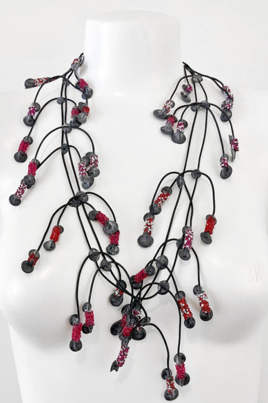 Jewelry Annemieke Broenink Annemieke Broenink Sparkle Necklace Red + Pink/Silver Beads